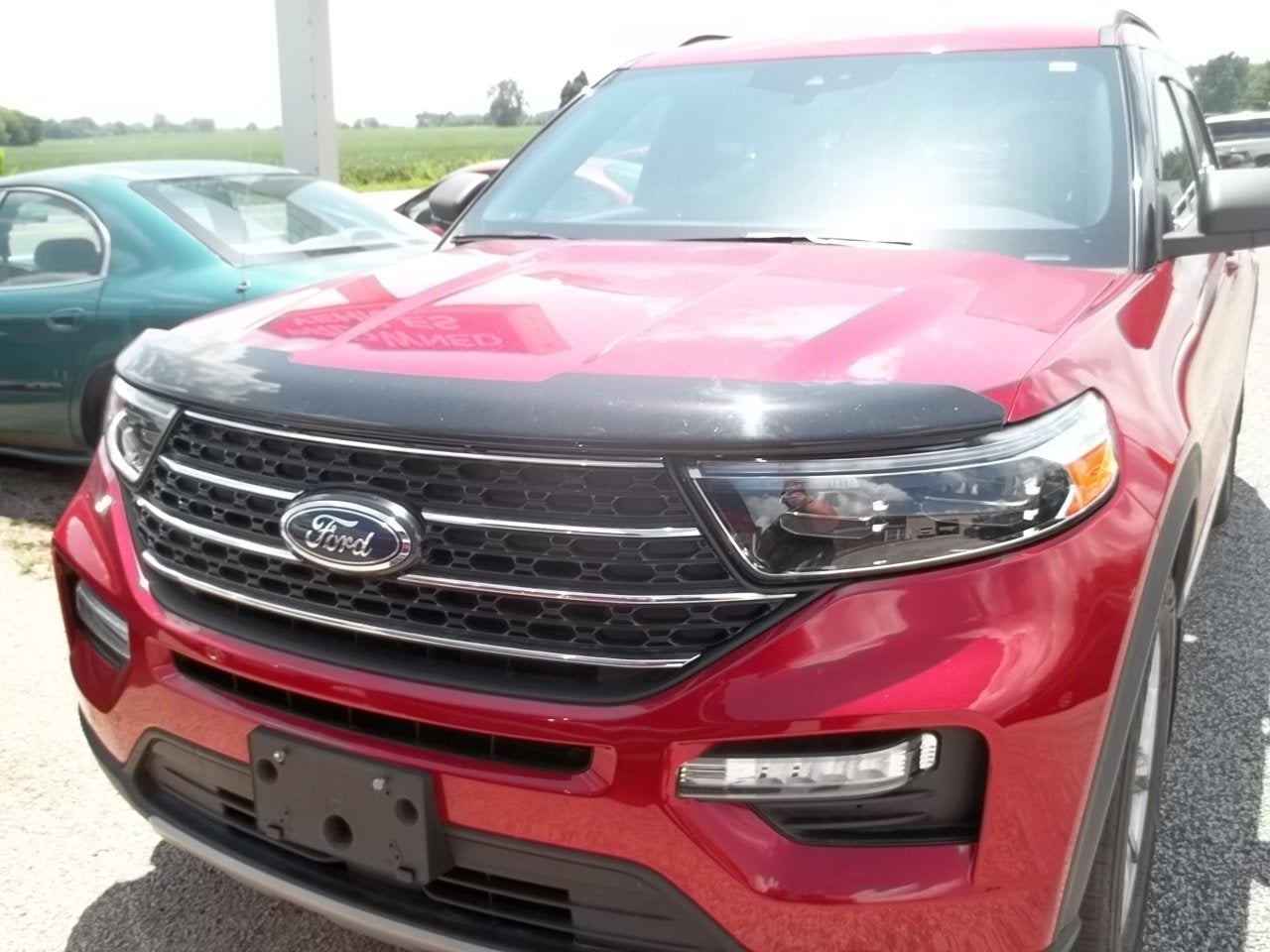 2020 Ford Explorer — side profile view