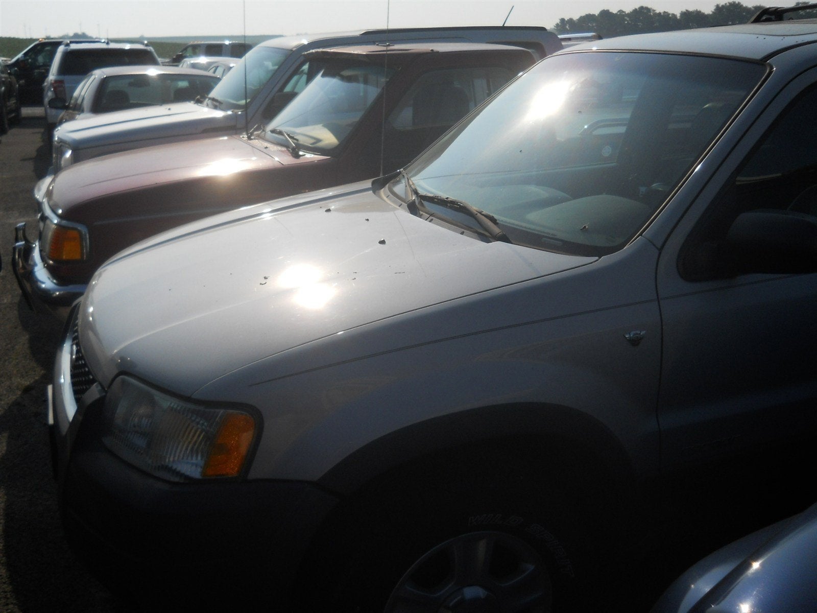 2002 Ford Escape XLT Choice in Satin Silver Metallic — front three-quarter view