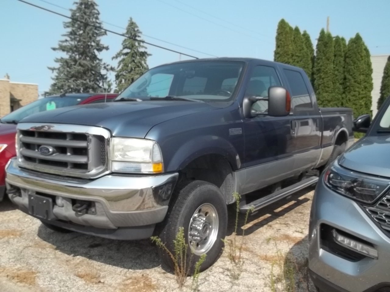 2004 Ford Super Duty F-250 XLT in Other — front three-quarter view