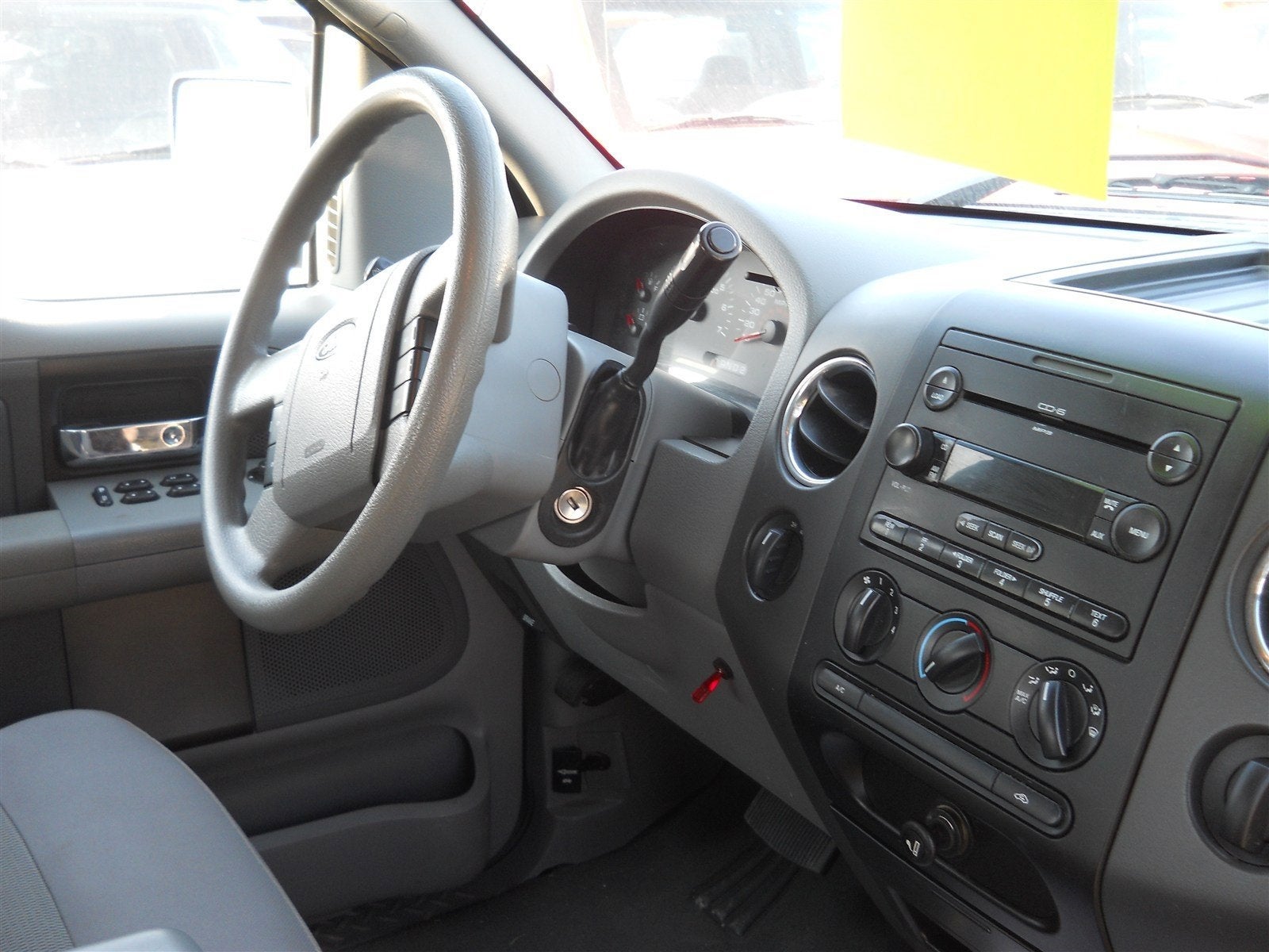 2006 Ford F-150 — detail view