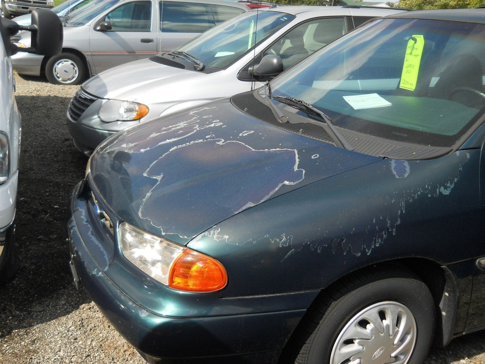 1998 Ford Windstar Wagon GL in Deep Forest Green (Cc/Met) — front three-quarter view