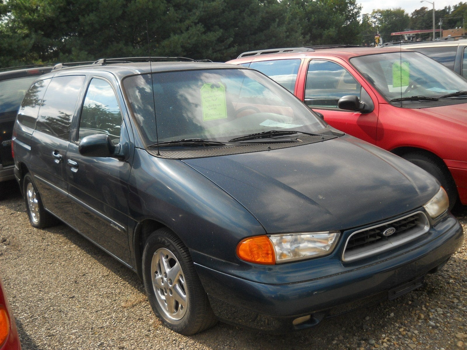 1998 Ford Windstar Wagon GL in Deep Forest Green (Cc/Met) — front three-quarter view