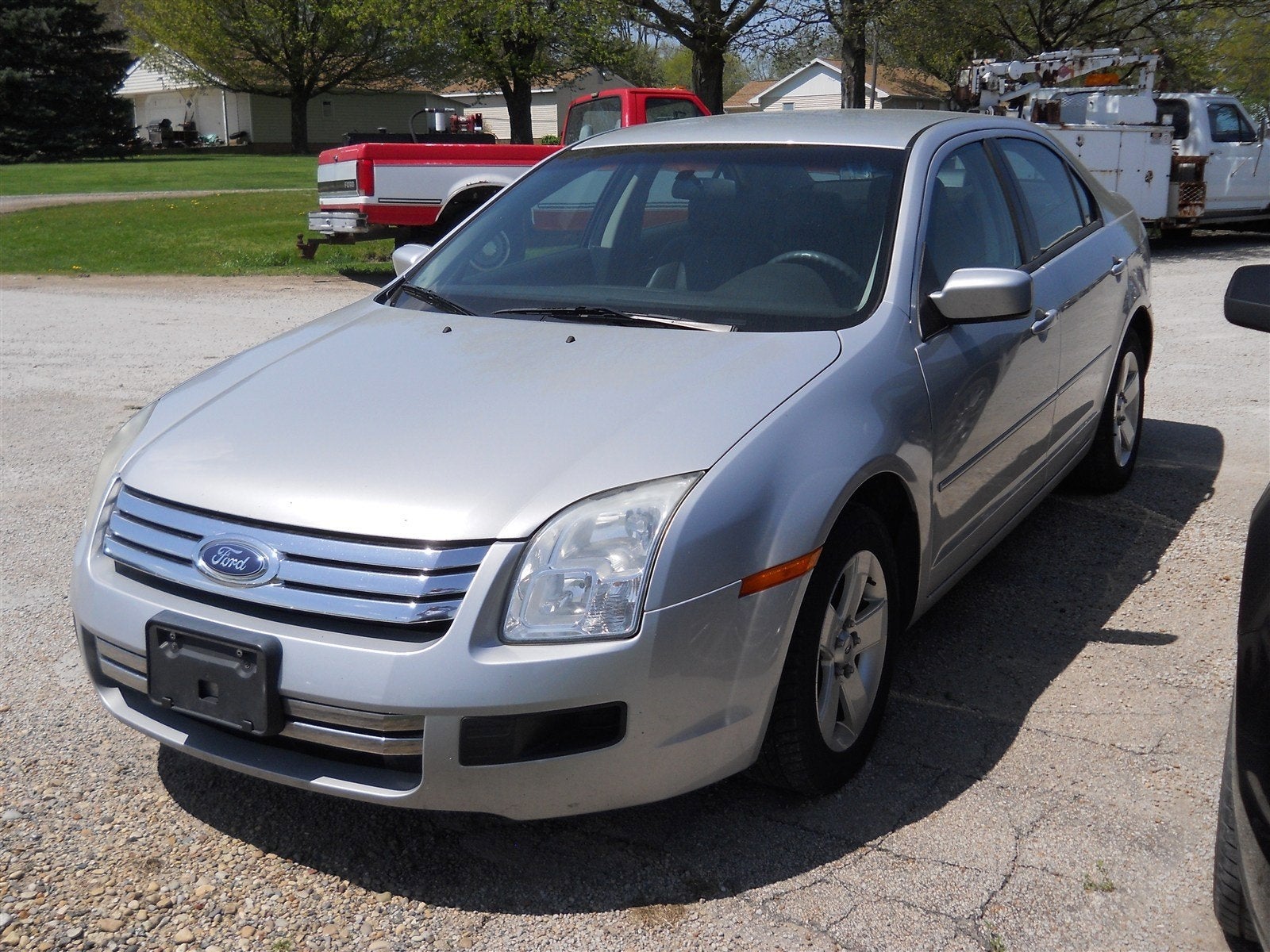 2006 Ford Fusion SE in Silver Frost — front three-quarter view