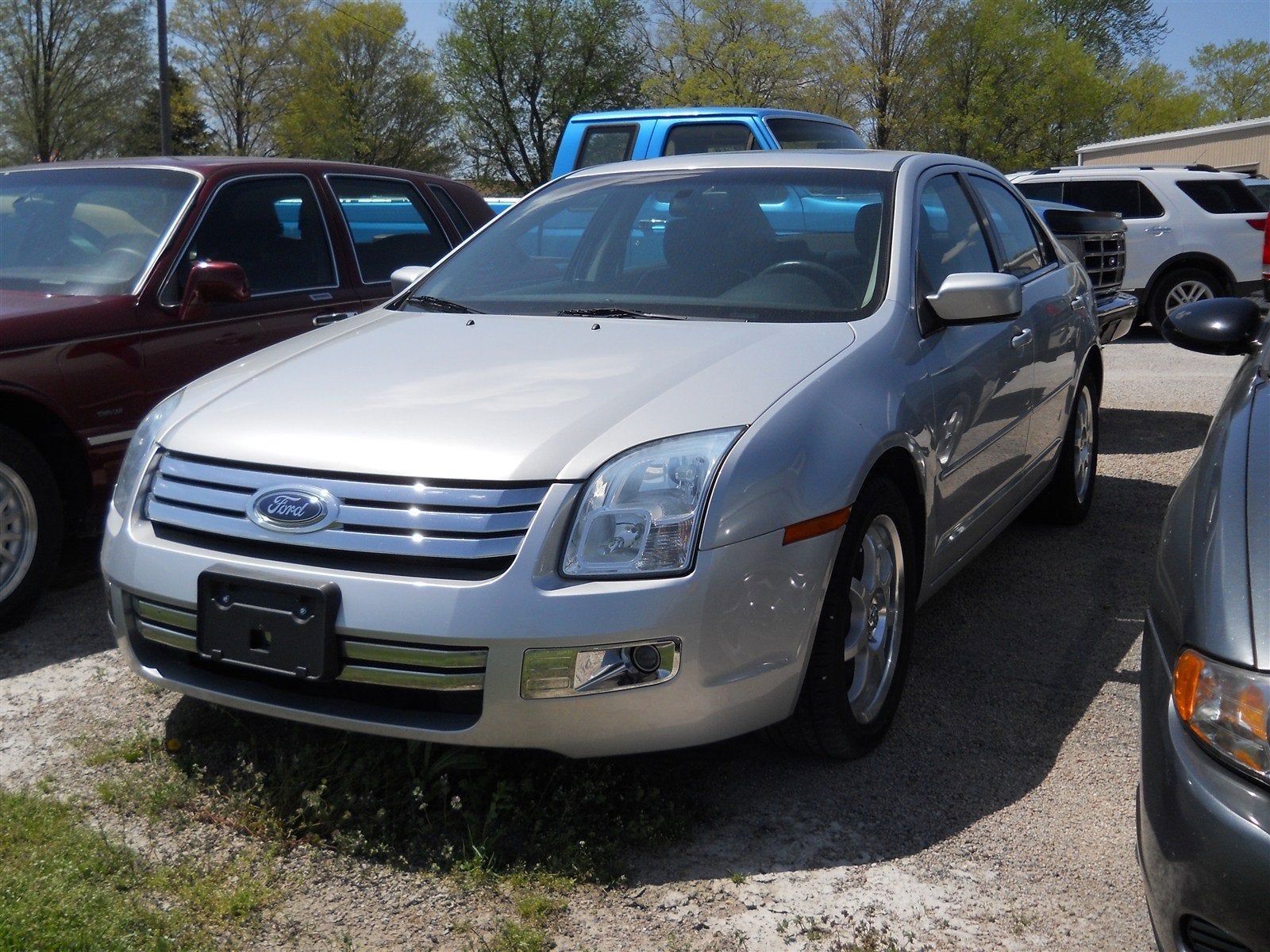 2006 Ford Fusion SEL in Silver Frost — front three-quarter view